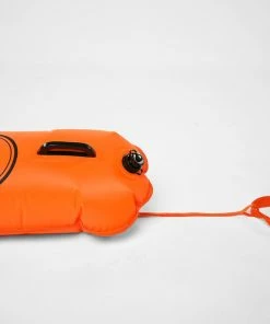 Zone 3 Zone3 - 2023 - Swim Safety Buoy & Dry Bag 28L - Orange Or Pink 9 Zone 3 Zone3 - 2023 - Swim Safety Buoy & Dry Bag 28L - Orange Or Pink -comfyballs-shop Classic Buoy Bag Orange Cutout 1 00485.1668592014