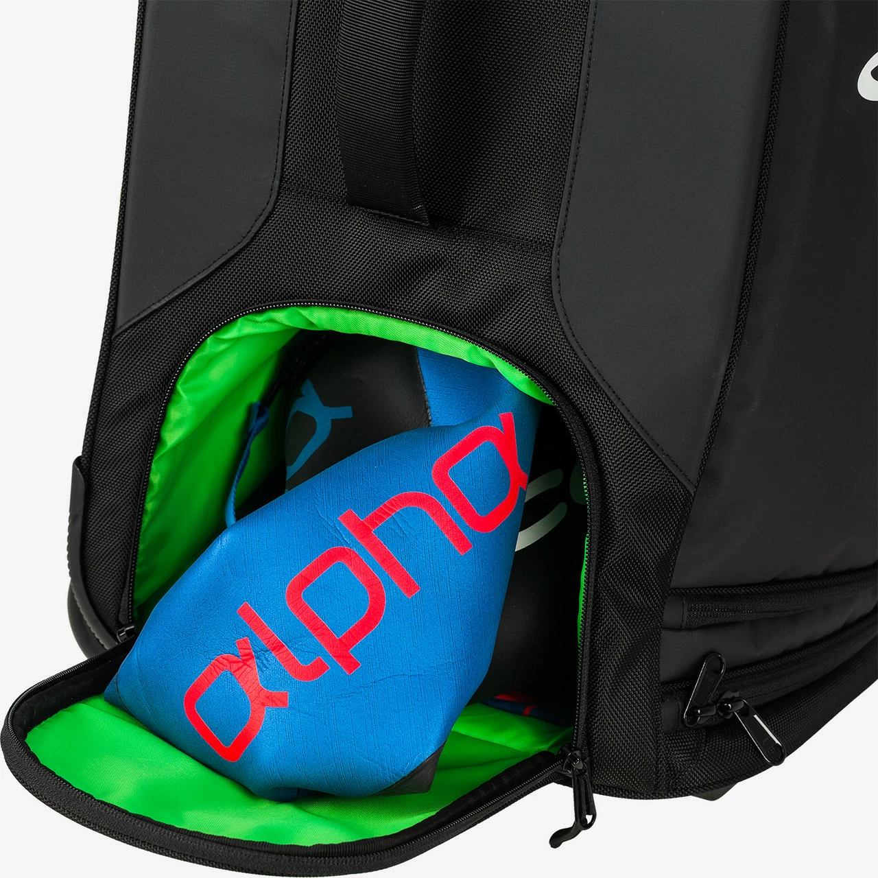 Orca - Travel Bag - Black 8 Orca - Travel Bag - Black - Image 8