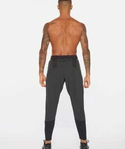 2XU - Light Speed Men's Joggers - Black/Black Reflective -comfyballs-shop MR6507b BLK BRF 04 28163.1645198087