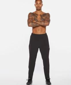 2XU - Aero Men's Woven Joggers - Black/Silver Reflective -comfyballs-shop MR6508b BLK SRF 03 29479.1645198113