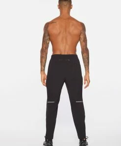 2XU - Aero Men's Woven Joggers - Black/Silver Reflective -comfyballs-shop MR6508b BLK SRF 04 99012.1645198113