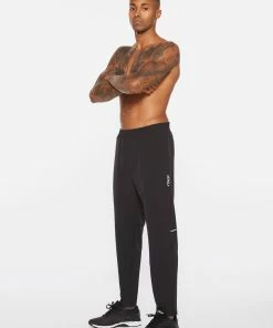 2XU - Aero Men's Woven Joggers - Black/Silver Reflective -comfyballs-shop MR6508b BLK SRF 09 51667.1645198113