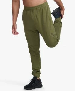 2XU - Commute Trackpant - Men's - Winter Moss/Black -comfyballs-shop MR6884b WMO BLK 10 27302.1666697516