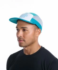 2XU - Light Speed Cap - Unisex - White/Oceanside -comfyballs-shop UQ6741f WHT OCS M 01 88435.1652689696