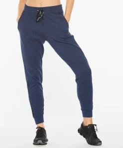 2XU - Commute Trackpant - Women's - Navy Marle/Black 40 2XU - Commute Trackpant - Women's - Navy Marle/Black -comfyballs-shop WR6291b NVM BLK 01 3 88284.1620836709