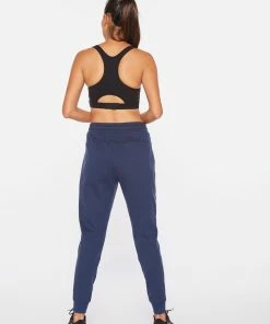 2XU - Commute Trackpant - Women's - Navy Marle/Black 53 2XU - Commute Trackpant - Women's - Navy Marle/Black -comfyballs-shop WR6291b NVM BLK 05 53845.1620836709